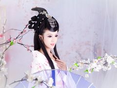 -九月鹰飞汉服摄影工作室