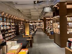 -茑屋书店(天目里店)