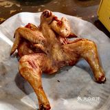 【探店】要排队两个小时才能吃到的牛肠！