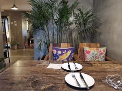 -HIGH FIVE哈福手工汉堡(桂林路店)