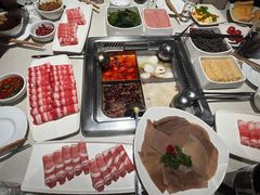 -海底捞火锅鲜切牛肉主题店(长寿路店)