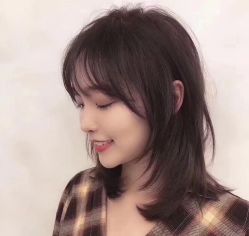 -BULB STUDIO 巴柏明星发型工作室