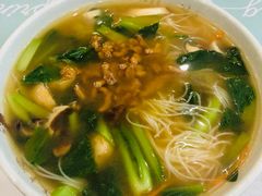 -老前童小吃(北明程路店)