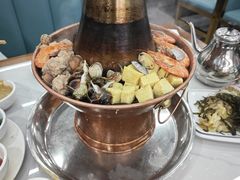 -一口猪海鲜浑锅·东北家常菜