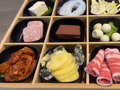 -海底捞火锅(新松江路生日主题店)