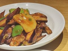 -关东小磨东北菜(上海长风大悦城店)