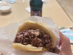 -闫家驴肉老店(华电一校店)