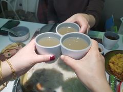 -洪氏嗨捞·广东猪肚鸡·椰子鸡火锅(西咸万象城店)