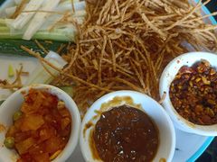 -湖光月色临湖音乐餐厅(台儿庄古城店)