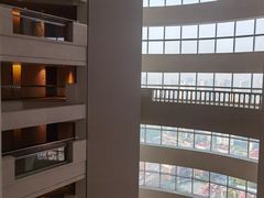 -上海浦东假日酒店
