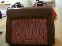-爱革·奢品·鞋包·衣物·家居(博荟广场店)