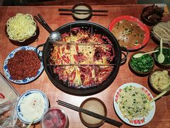 -周小明火锅(黑金冠社区店)