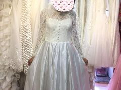 -燕西婚纱摄影工作室(友盛上都写字楼店)