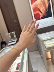 -周大福CHOW TAI FOOK(长寿路189弄购物中心店)