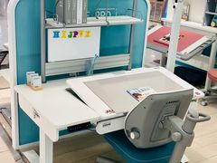 -康朴乐儿童学习桌椅(蓝色港湾店)