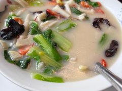-通安客栈中餐厅·何家小馆