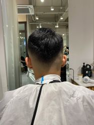 -MARTIN'S BARBER SHOP男士理发馆