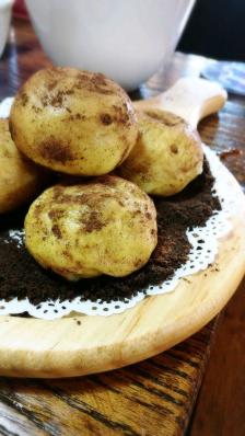 推荐:涮乌鱼藿香锅底完美烤馍藿香锅水果冰茶