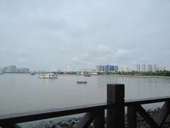 -万绿园