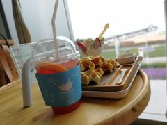 -猫的天空之城概念书店(北戴河蔚蓝海岸店)