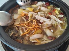 -菌之家·专业纯野生菌火锅·特色炒菌