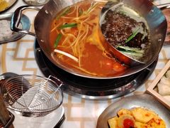 -由衷贵州酸汤牛肉火锅(新桥店)