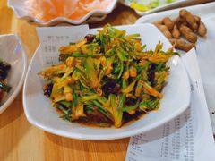 香菜根-金刚山烧烤(中山路店)