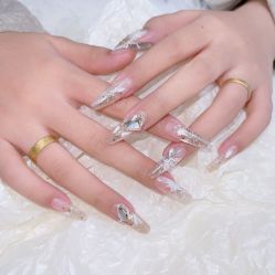 -七彩虹美甲美睫 半永久