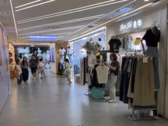 -广州白马服装市场