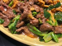 湿炒牛河-凤兴鸡煲(宝安海雅店)