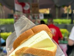 -詹爷爷乌节路街头冰淇淋