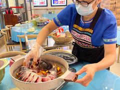 -刘姐啤酒鱼民族演艺餐厅(西街总店)