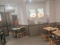 -蒙自源米线大王(东站店)