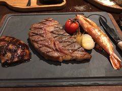 -恰餐厅及酒吧 CHAR Bar & Grill (北京丽都皇冠假日店)