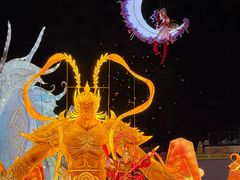 -淄博花灯齐彩城