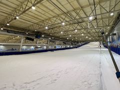 -乔波室内滑雪场