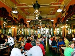 -Majestic Café