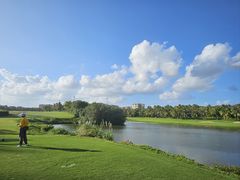 -海南鉴湖蓝湾高尔夫球会