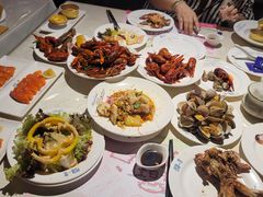 -四海一家自助餐(益田假日广场店)