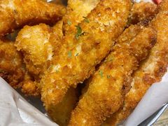 炸自制鸡柳-机器人火炉披萨