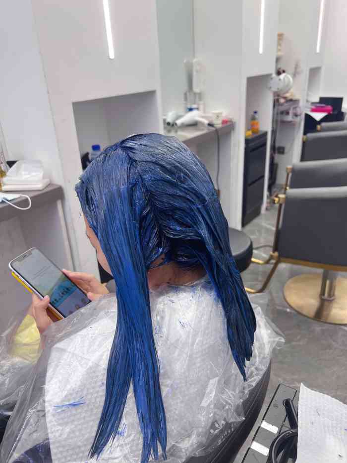 伪妆化妆造型接发杭州总店