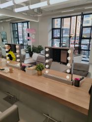 -Z.X HAIR SALON张新美业