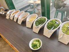 -老表牌·蛙蛙鸡冷锅鱼(成都东站店)