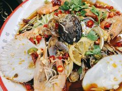 -老东镇啤酒屋海鲜加工·蒸汽海鲜·海鲜烧烤(台东店)