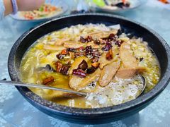 -天天向上素食餐厅(五台山店)