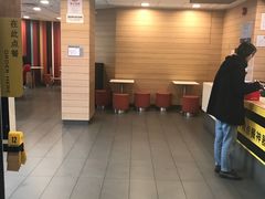 -麦当劳(乳山路店)