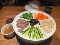 鸡丝凉米线-云海肴·汽锅鸡·云南菜(美罗城店)