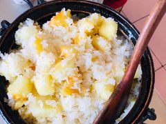 铜锅洋芋饭-静和鱼庄