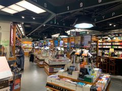 -西西弗书店&矢量咖啡(凯德晶萃广场店)