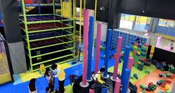 -蹦贝运动中心·蹦床·攀岩·闯关(龙岗店)